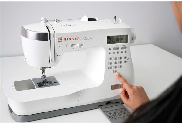 Singer Elite CE677 - Bild 2