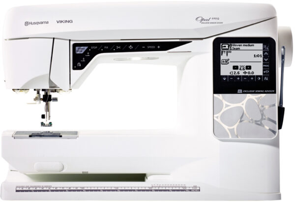 Husqvarna Viking Opal 690Q